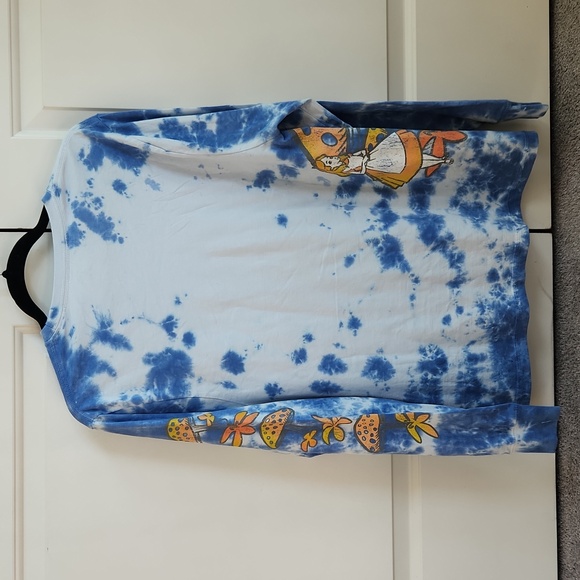 Authentic Disney Alice in Wonderland long sleeve tshirt - Picture 6 of 8
